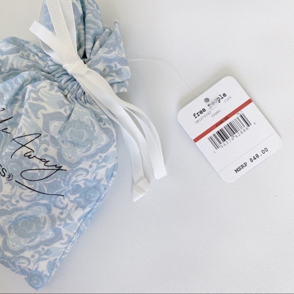 𝅺FREE People • intimates - Picture 2 of 2